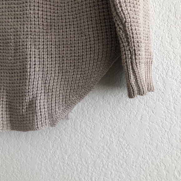 Aritzia waffle knit sweater - Picture 6 of 9